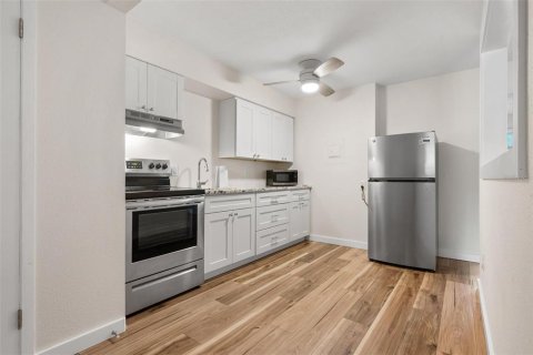 Copropriété à louer à Sarasota, Floride: 1 chambre, 46.45 m2 № 2419364 - photo 7