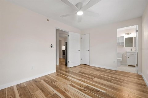 Copropriété à louer à Sarasota, Floride: 1 chambre, 46.45 m2 № 2419364 - photo 11