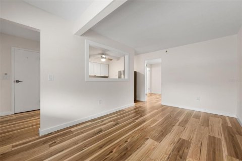 Copropriété à louer à Sarasota, Floride: 1 chambre, 46.45 m2 № 2419364 - photo 5