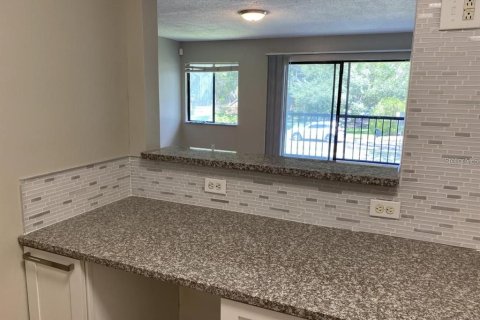 Condominio en alquiler en Tampa, Florida, 2 dormitorios, 105.17 m2 № 1916504 - foto 8