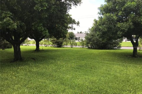 Villa ou maison à louer à Bradenton, Floride: 2 chambres, 95.69 m2 № 2097350 - photo 10