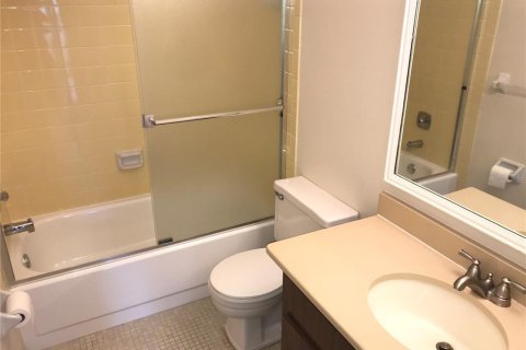 Villa ou maison à louer à Bradenton, Floride: 2 chambres, 95.69 m2 № 2097350 - photo 19