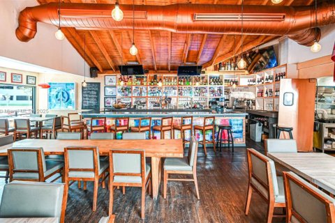 Immobilier commercial à vendre à Miami, Floride № 1934517 - photo 5