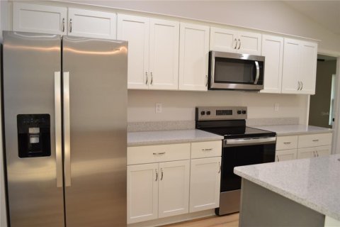 House in Dunnellon, Florida 3 bedrooms, 135.82 sq.m. № 1814944 - photo 13