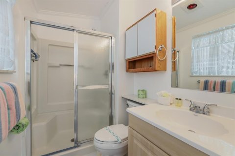House in Holmes Beach, Florida 3 bedrooms, 115.94 sq.m. № 2156566 - photo 15