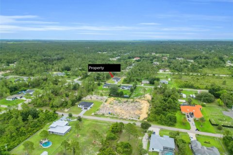 Casa en venta en Lehigh Acres, Florida, 4 dormitorios № 1811922 - foto 21
