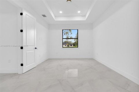 Casa en venta en Lehigh Acres, Florida, 4 dormitorios № 1811922 - foto 24