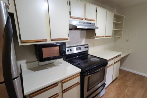 Condo in Orlando, Florida, 1 bedroom  № 1915032 - photo 16