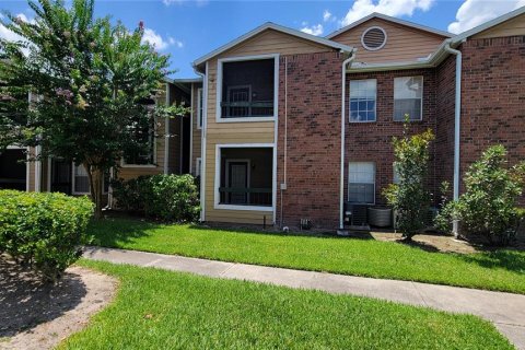 Condo in Orlando, Florida, 1 bedroom  № 1915032 - photo 1