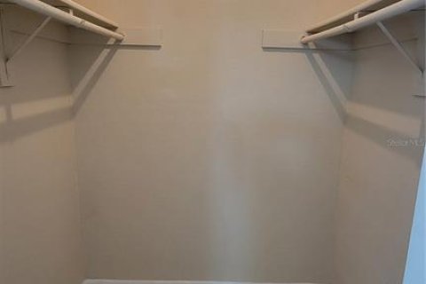 Condo in Orlando, Florida, 1 bedroom  № 1915032 - photo 13