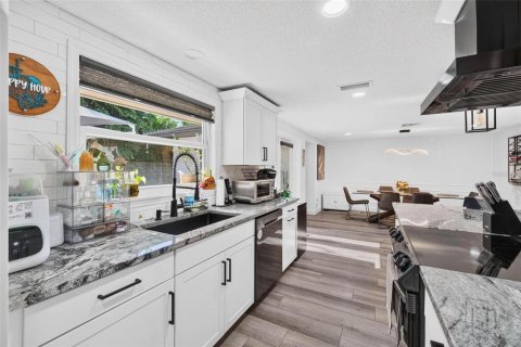 Villa ou maison à vendre à Tarpon Springs, Floride: 3 chambres, 158.77 m2 № 2396133 - photo 7