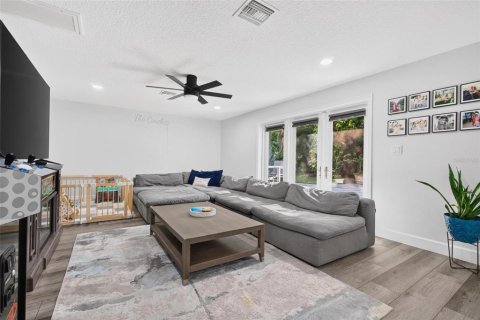 Villa ou maison à vendre à Tarpon Springs, Floride: 3 chambres, 158.77 m2 № 2396133 - photo 11