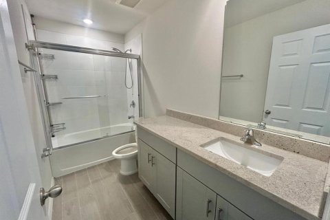 Снять в аренду виллу или дом в Хейнс-Сити, Флорида 9 комнат, 251.95м2, № 1843962 - фото 13