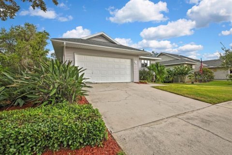 Casa en venta en Tarpon Springs, Florida, 3 dormitorios, 170.2 m2 № 1843374 - foto 5