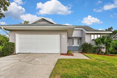 Casa en venta en Tarpon Springs, Florida, 3 dormitorios, 170.2 m2 № 1843374 - foto 1