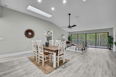 Casa en venta en Tarpon Springs, Florida, 3 dormitorios, 170.2 m2 № 1843374 - foto 14