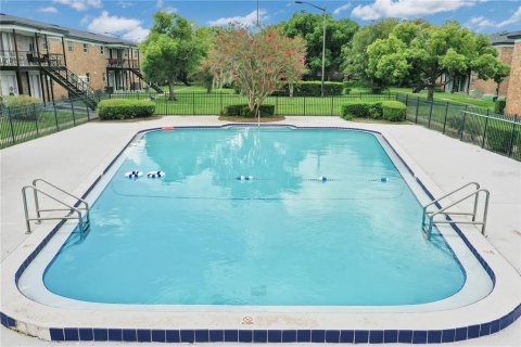 Condominio en alquiler en Orlando, Florida, 2 dormitorios, 83.24 m2 № 1808384 - foto 22