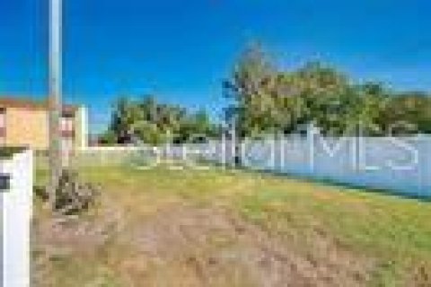 Condominio en venta en Sarasota, Florida, 2 dormitorios, 89.56 m2 № 1866120 - foto 17