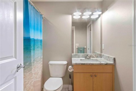 Townhouse in Punta Gorda, Florida 2 bedrooms, 107.21 sq.m. № 2221601 - photo 18