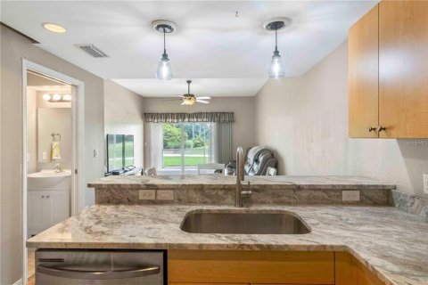 Townhouse in Punta Gorda, Florida 2 bedrooms, 107.21 sq.m. № 2221601 - photo 8