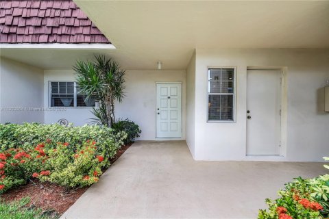Copropriété à vendre à Pompano Beach, Floride: 2 chambres, 103.31 m2 № 1955872 - photo 13