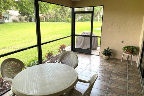 House in Boca Raton, Florida 2 bedrooms, 163.6 sq.m. № 1942582 - photo 23