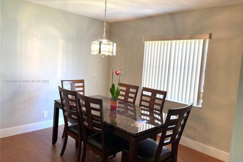 House in Boca Raton, Florida 2 bedrooms, 163.6 sq.m. № 1942582 - photo 9