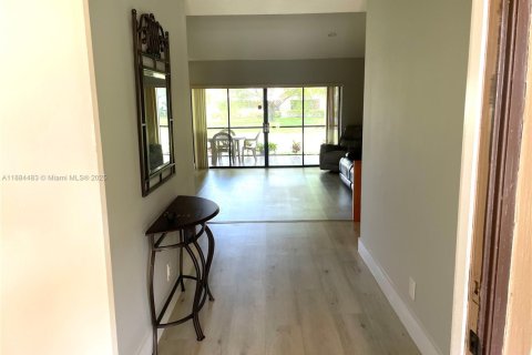 House in Boca Raton, Florida 2 bedrooms, 163.6 sq.m. № 1942582 - photo 4