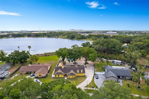Villa ou maison à vendre à Orlando, Floride: 3 chambres, 233 m2 № 2224873 - photo 23