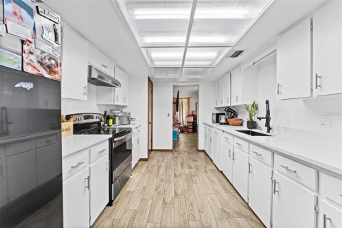 Villa ou maison à vendre à Orlando, Floride: 3 chambres, 233 m2 № 2224873 - photo 7