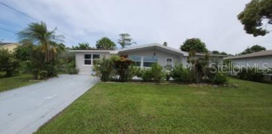 Villa ou maison à Tarpon Springs, Floride 3 chambres, 159.79 m2 № 1902684