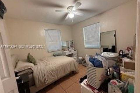 Casa en venta en Hallandale Beach, Florida, 3 dormitorios, 114.08 m2 № 2032072 - foto 4