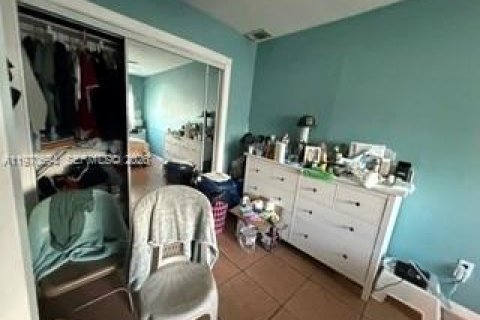 Casa en venta en Hallandale Beach, Florida, 3 dormitorios, 114.08 m2 № 2032072 - foto 10