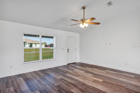 House in Ocala, Florida 3 bedrooms, 151.24 sq.m. № 1719978 - photo 5