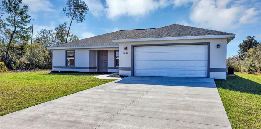 House in Ocala, Florida 3 bedrooms, 151.24 sq.m. № 1719978
