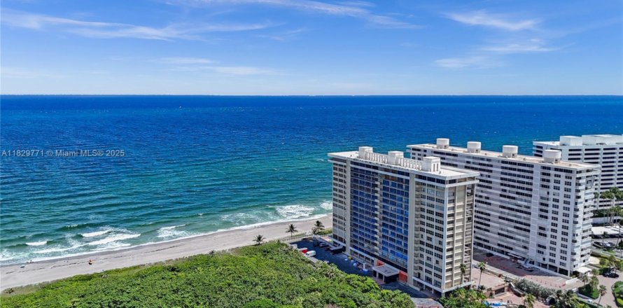 Condo in Boca Raton, Florida, 3 bedrooms № 1802785