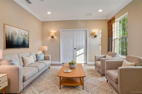 House in Oviedo, Florida 7 bedrooms, 473.52 sq.m. № 2099864 - photo 8