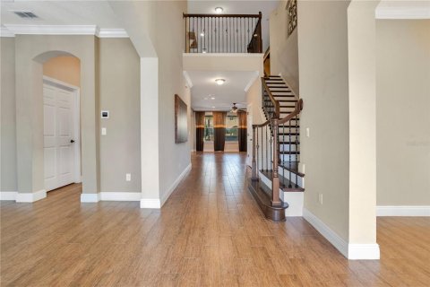 House in Oviedo, Florida 7 bedrooms, 473.52 sq.m. № 2099864 - photo 2