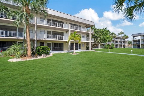 Copropriété à louer à Hallandale Beach, Floride: 2 chambres, 89.65 m2 № 1752036 - photo 6