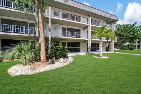 Copropriété à louer à Hallandale Beach, Floride: 2 chambres, 89.65 m2 № 1752036 - photo 9