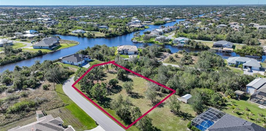 Land in Port Charlotte, Florida № 1508003