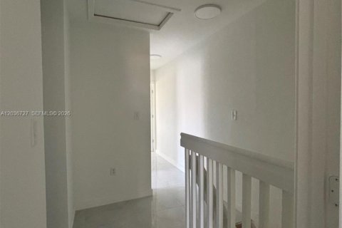 Снять в аренду таунхаус в Флорида-Сити, Флорида 3 спальни, № 2085165 - фото 28