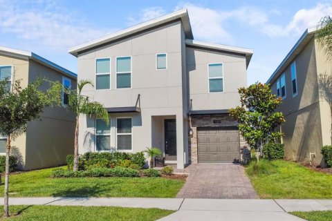 House in Davenport, Florida 6 bedrooms, 305.74 sq.m. № 2110869