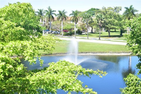 Copropriété à vendre à Sunrise, Floride: 2 chambres, 95.22 m2 № 2056666 - photo 22