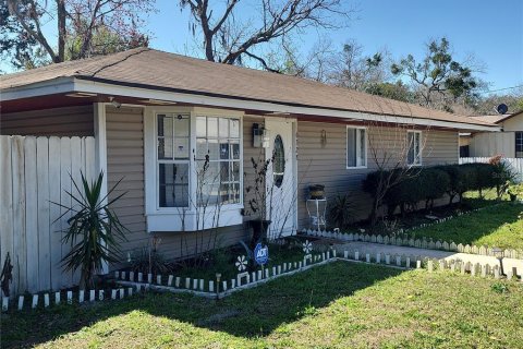 House in Homosassa, Florida 3 bedrooms, 93.65 sq.m. № 1509592 - photo 1
