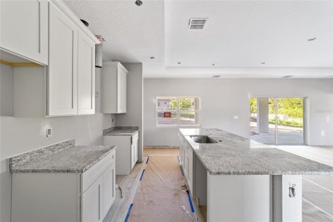 Casa en venta en Citrus Springs, Florida, 3 dormitorios, 238.48 m2 № 1847015 - foto 11