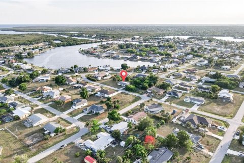 Villa ou maison à vendre à Port Charlotte, Floride: 2 chambres, 116.31 m2 № 2098155 - photo 6