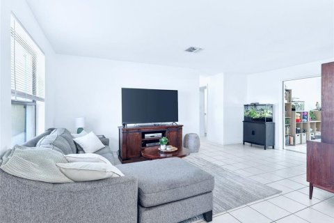 Villa ou maison à vendre à Port Charlotte, Floride: 2 chambres, 116.31 m2 № 2098155 - photo 8