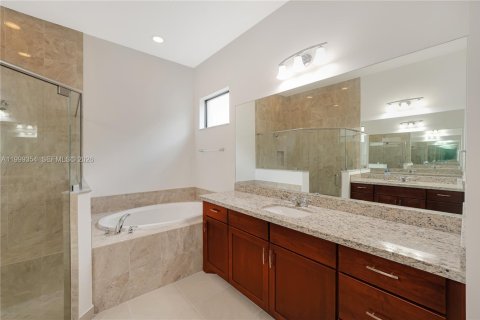 Villa ou maison à louer à Parkland, Floride: 3 chambres, 185.99 m2 № 2064324 - photo 19
