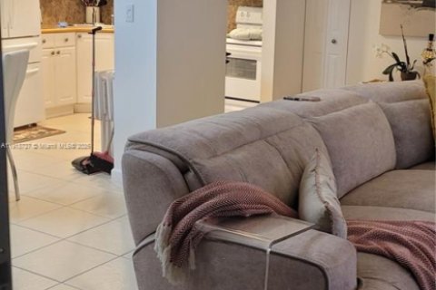 Купить кондоминиум в Авентура, Флорида 7 комнат, 83.24м2, № 1973346 - фото 5